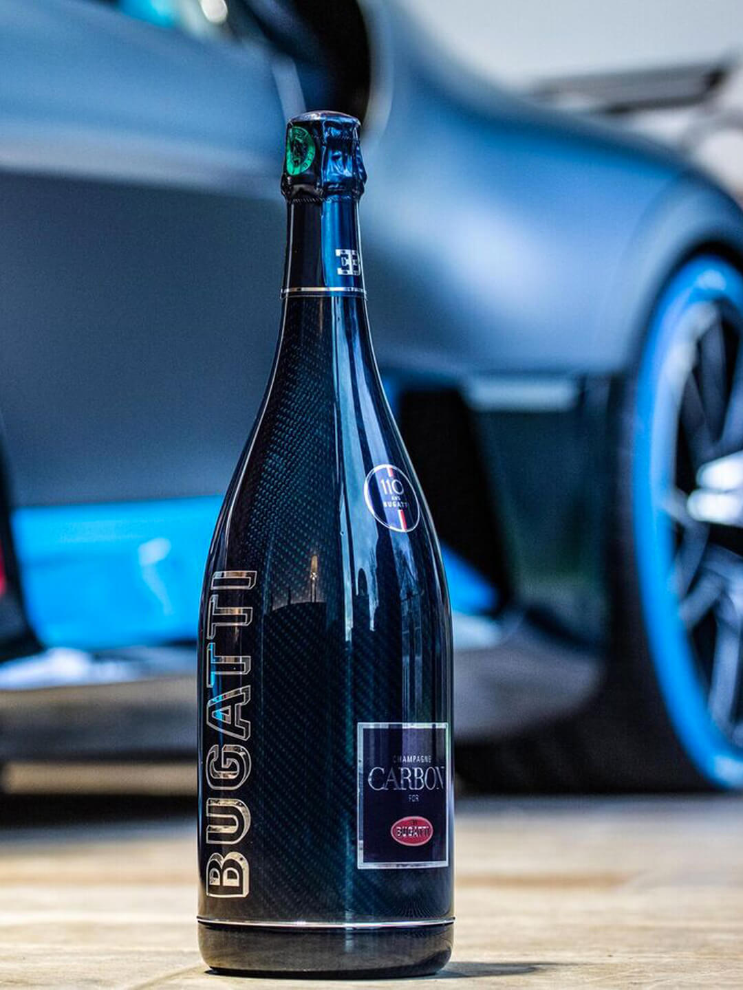 Champagne CARBON Bugatti ƎB.01 | Vintage 2002 — image 1