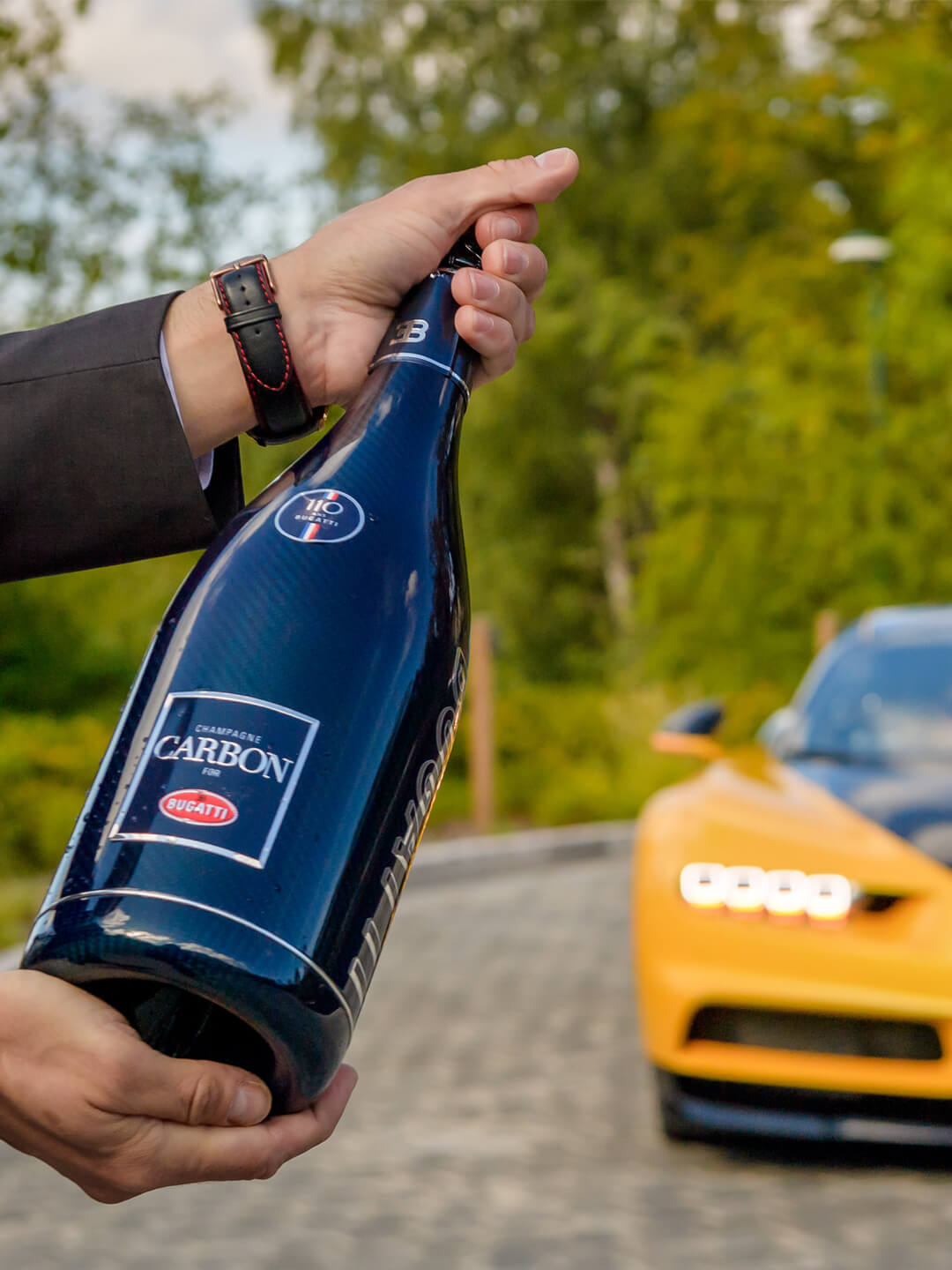 Champagne CARBON Bugatti ƎB.01 | Vintage 2002 — image 2