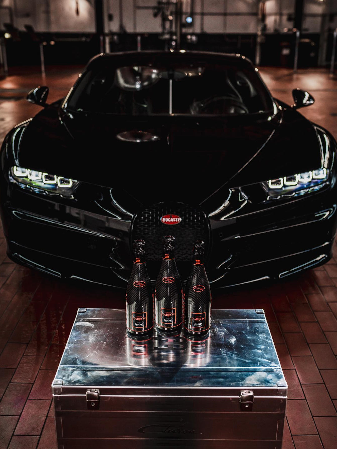 Champagne CARBON Bugatti Chiron ƎB.02 | Vintage 2006 — image 1