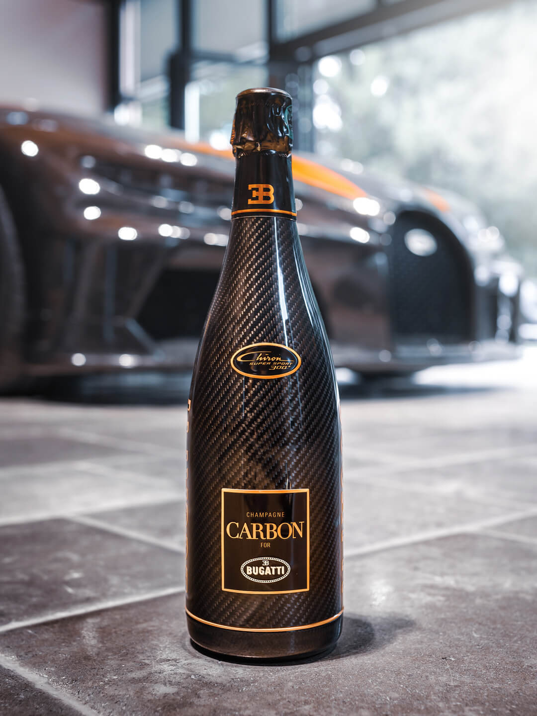 Champagne CARBON Bugatti Chiron ƎB.02 | Vintage 2006 — image 3