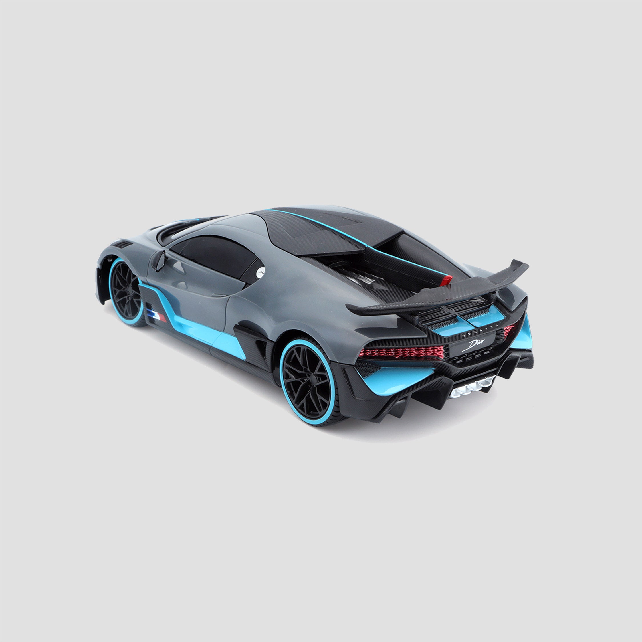 Bugatti Divo Scale Model 1:24 Remote Control — image 1